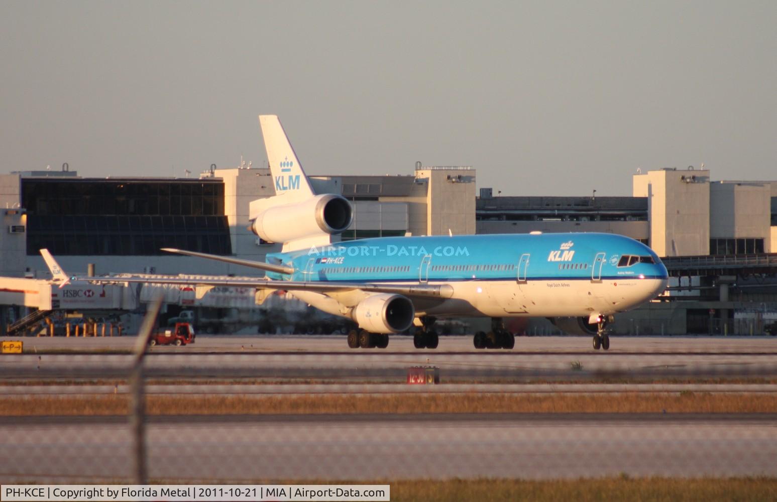PH-KCE, 1994 McDonnell Douglas MD-11 C/N 48559, KLM Md-11