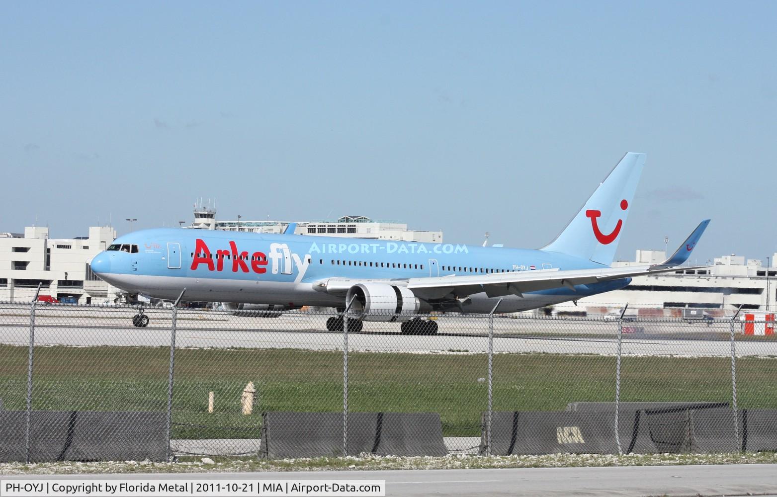 PH-OYJ, 2000 Boeing 767-304 C/N 29384, Arkiafly 767