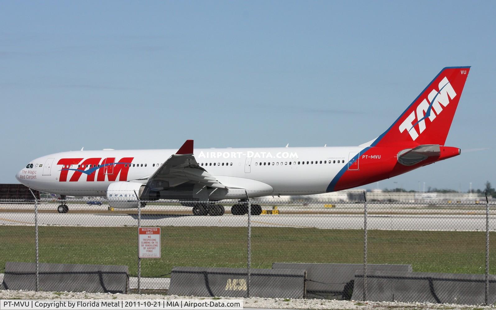 PT-MVU, 2011 Airbus A330-223 C/N 1213, TAM A330