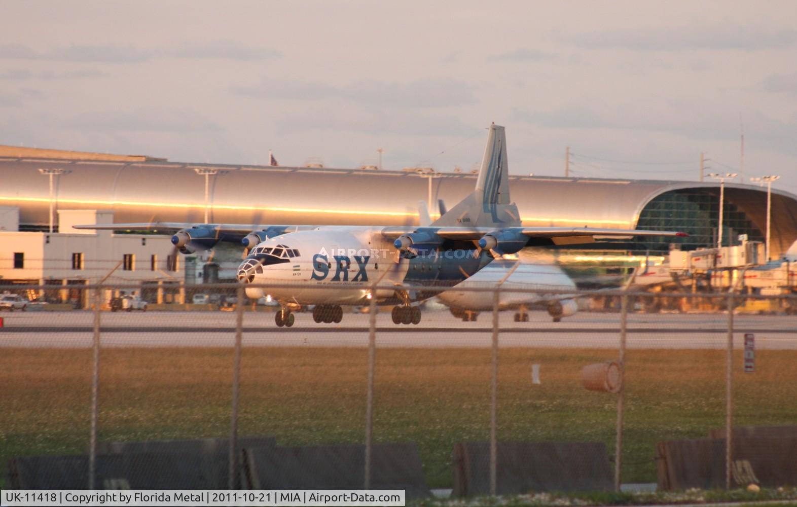 UK-11418, 1964 Antonov An-12B C/N 402504, Avia Leasing AN-12