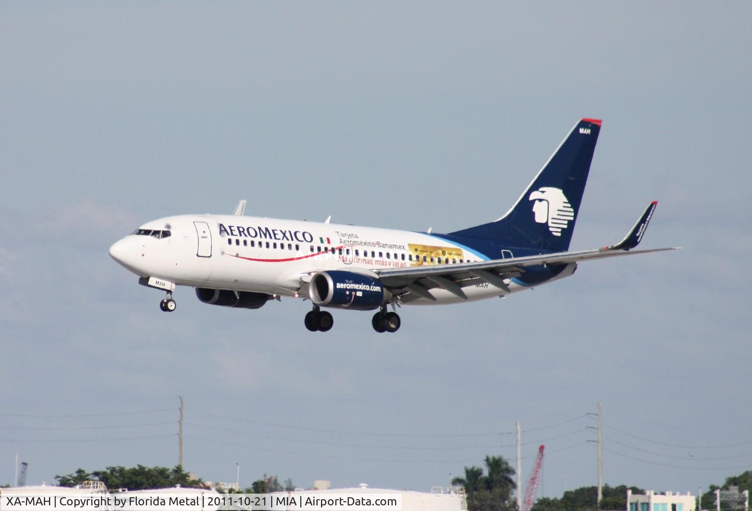 XA-MAH, 2007 Boeing 737-752 C/N 35122, Aeromexico Visa card