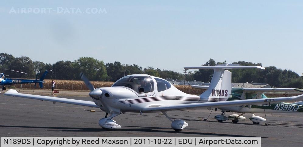 N189DS, 2005 Diamond DA-40-180 Diamond Star C/N 40.575, Diamond arriving EDU, Davis, CA