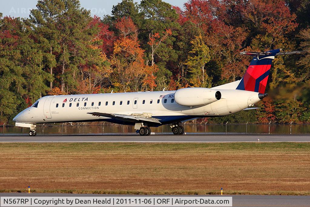 N567RP, 2003 Embraer EMB-145LR C/N 145698, Delta Connection (Chautauqua Airlines) N567RP (FLT CHQ6093) from Cincinnati Northern Kentucky Int'l (KCVG) preparing to exit RWY 5.