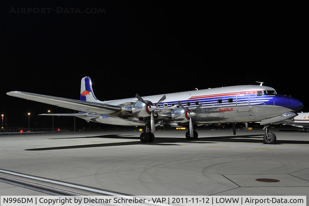 N996DM, 1958 Douglas DC-6B C/N 45563, Red Bull DC6