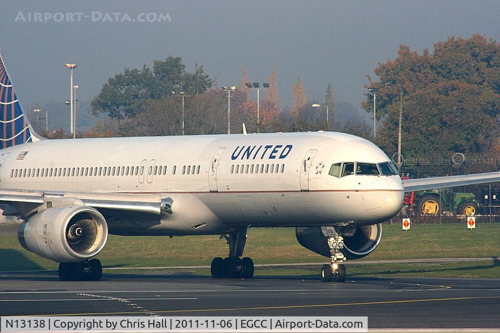 N13138, 1999 Boeing 757-224 C/N 30351, United