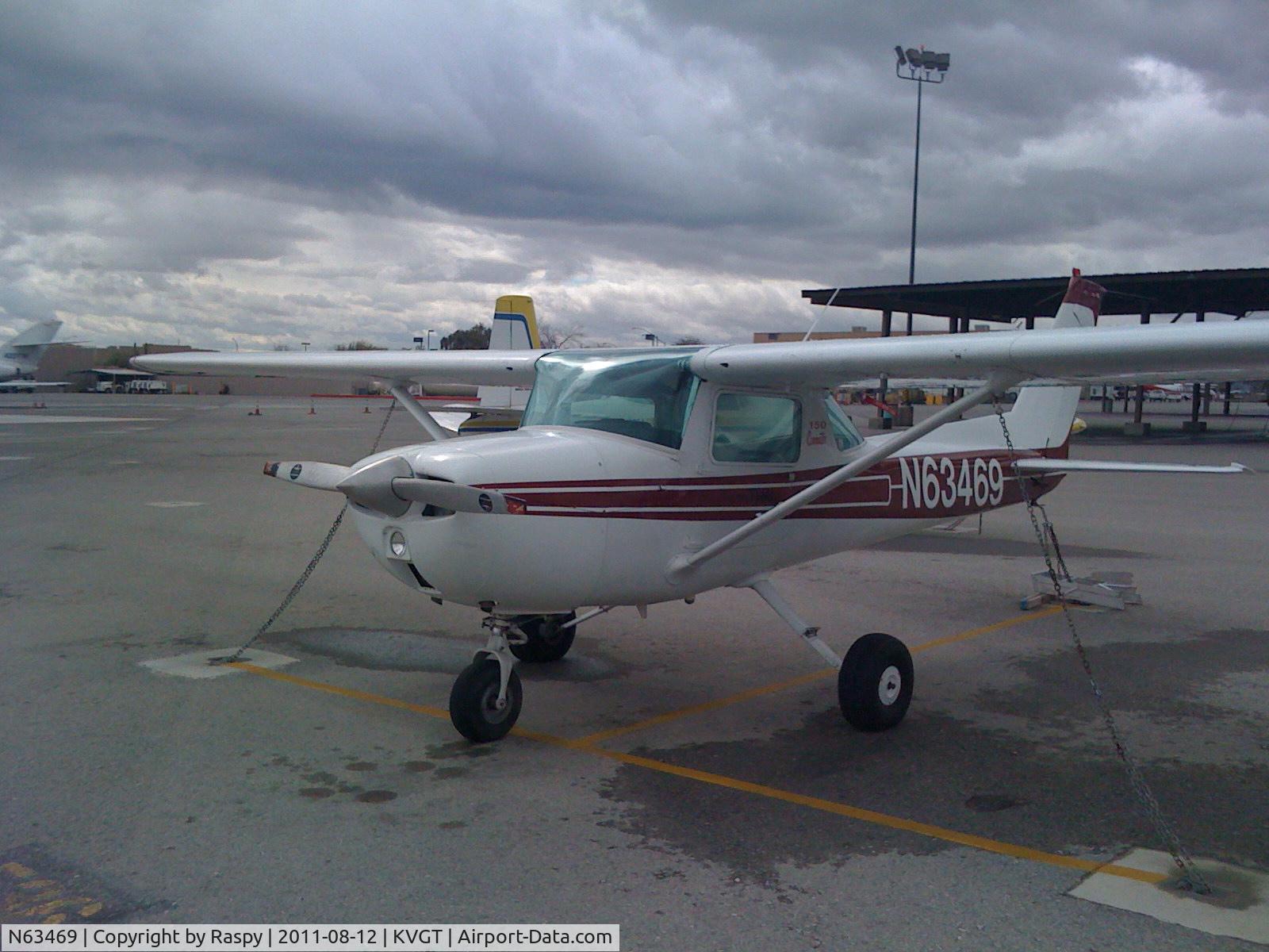 N63469, 1975 Cessna 150M C/N 15077339, North Las Vegas Airport.