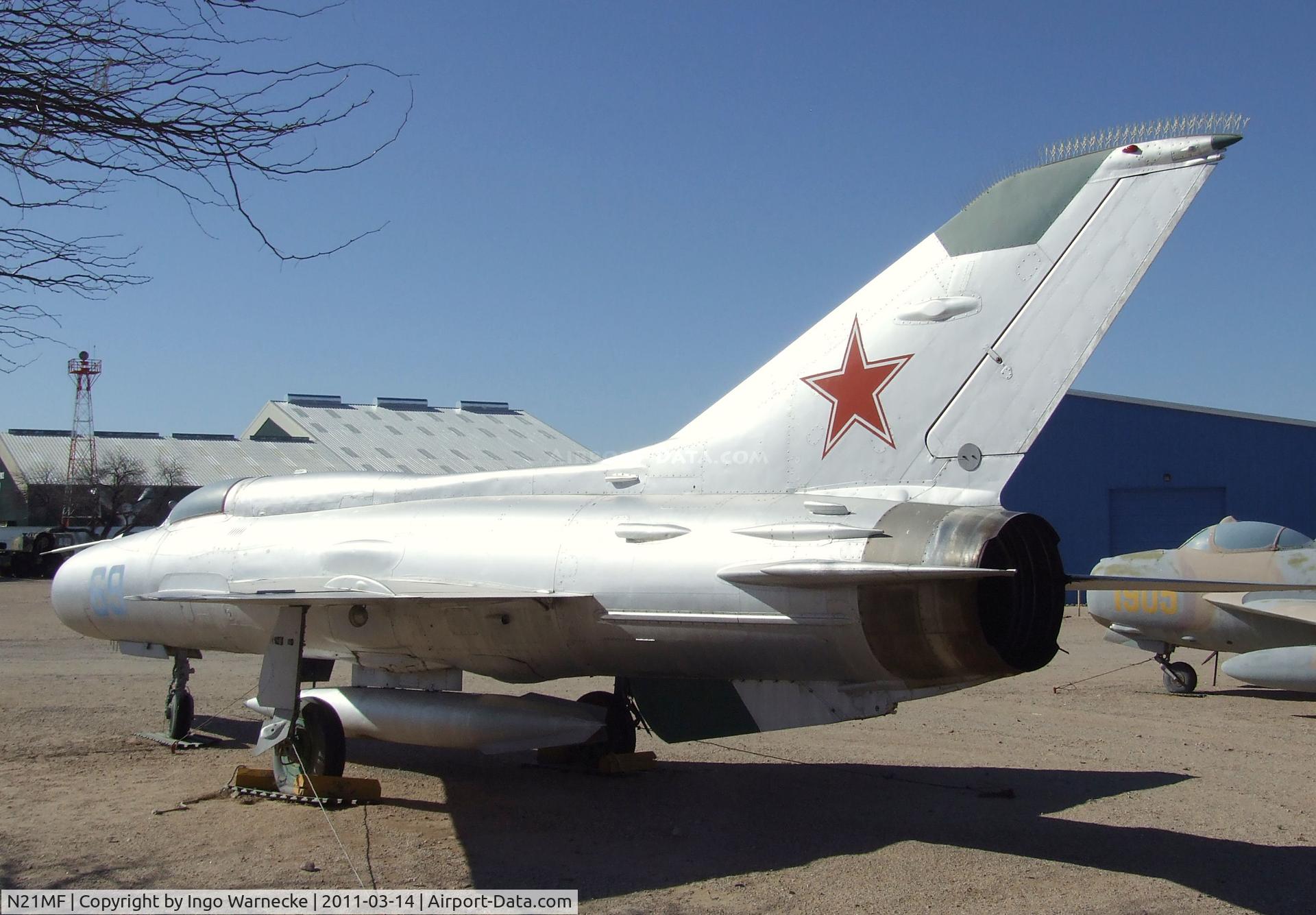 N21MF, Mikoyan-Gurevich MiG-21PF C/N 762410, Mikoyan i Gurevich MiG-21PF FISHBED-D at the Pima Air & Space Museum, Tucson AZ