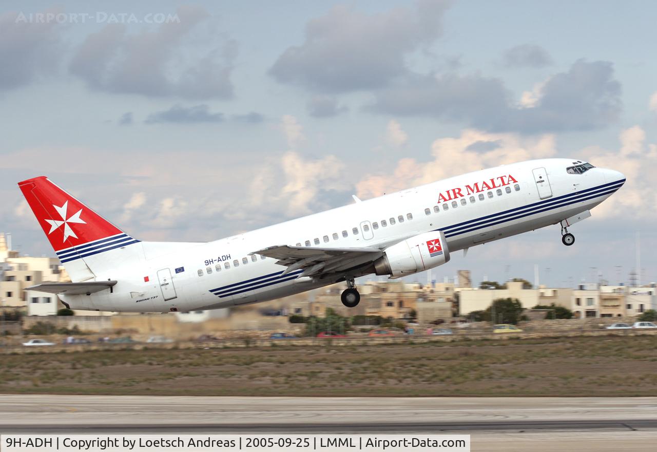9H-ADH, 1998 Boeing 737-33A C/N 27459, take off