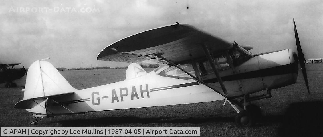 G-APAH, 1957 Auster 5A C/N 3402, Seen at Cranfield, whilst being used by The Kestrel Flying Club. I did a couple of trips in it from Cranfield to Finmere and back in 1987.