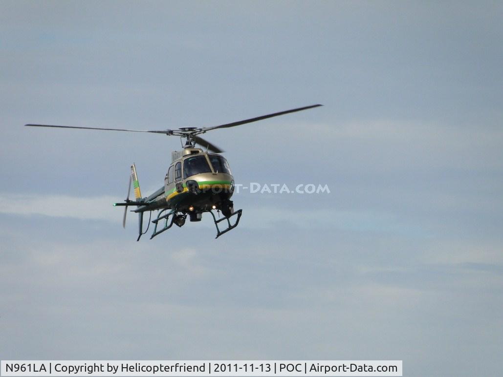 N961LA, 2011 Eurocopter AS-350B-2 Ecureuil Ecureuil C/N 7129, Inbound runway 8R heading east to LA County Air Ops helipads