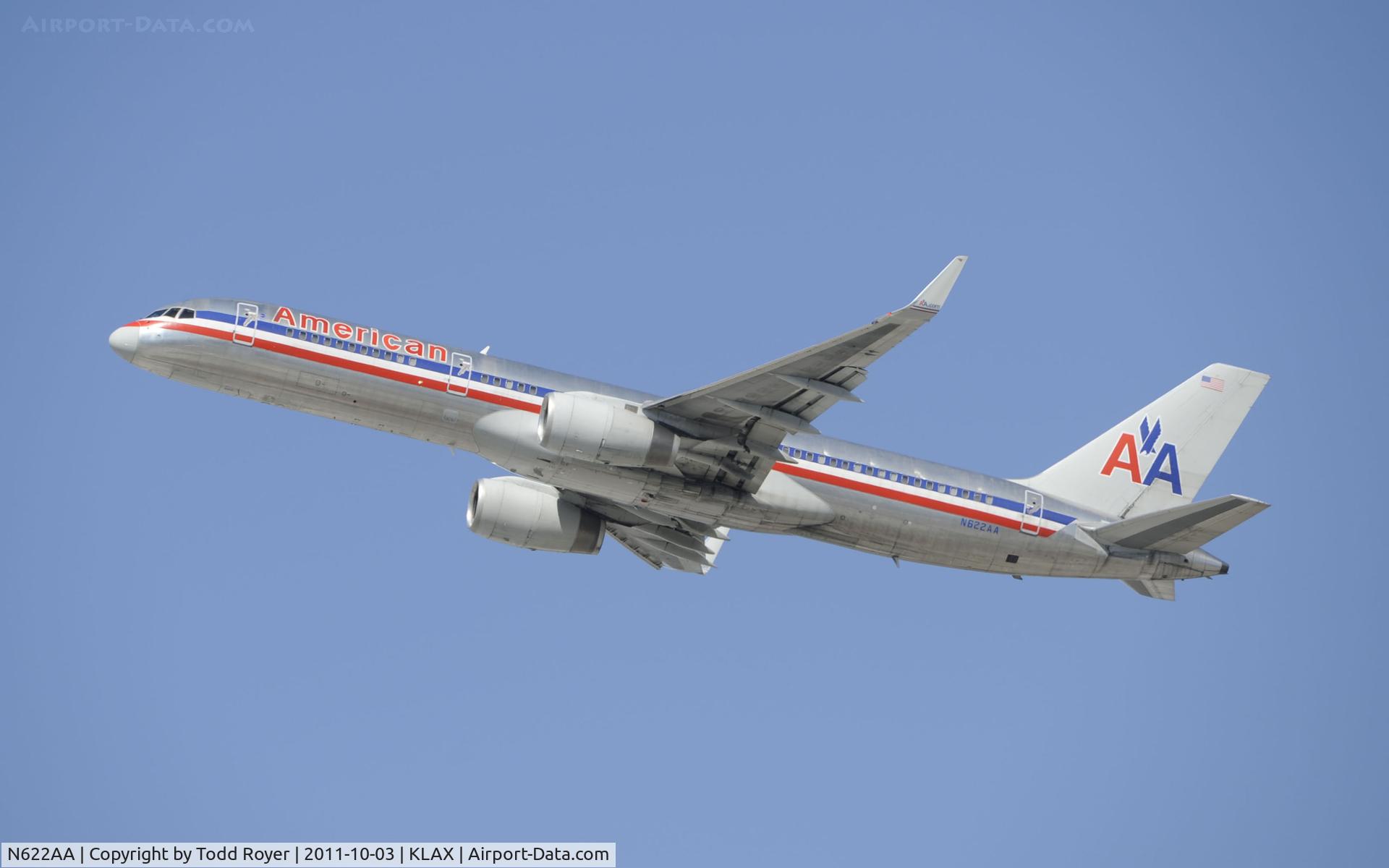 N622AA, 1990 Boeing 757-223 C/N 24580, Departing LAX