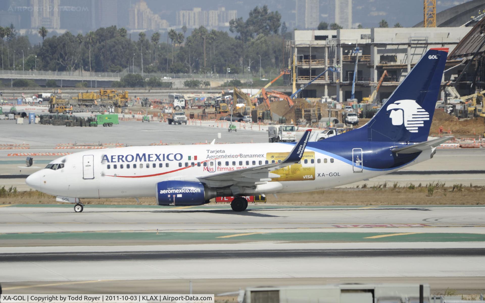 XA-GOL, 2006 Boeing 737-752 C/N 35785, Arriving at LAX