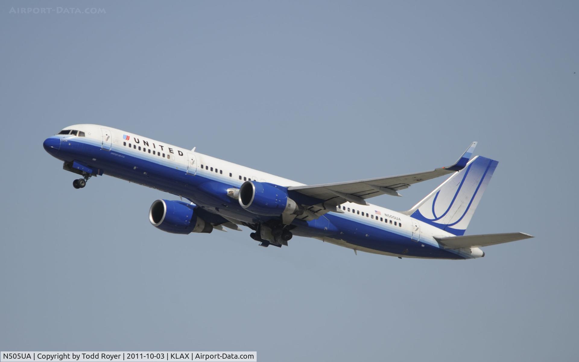 N505UA, 1989 Boeing 757-222 C/N 24626, Departing LAX