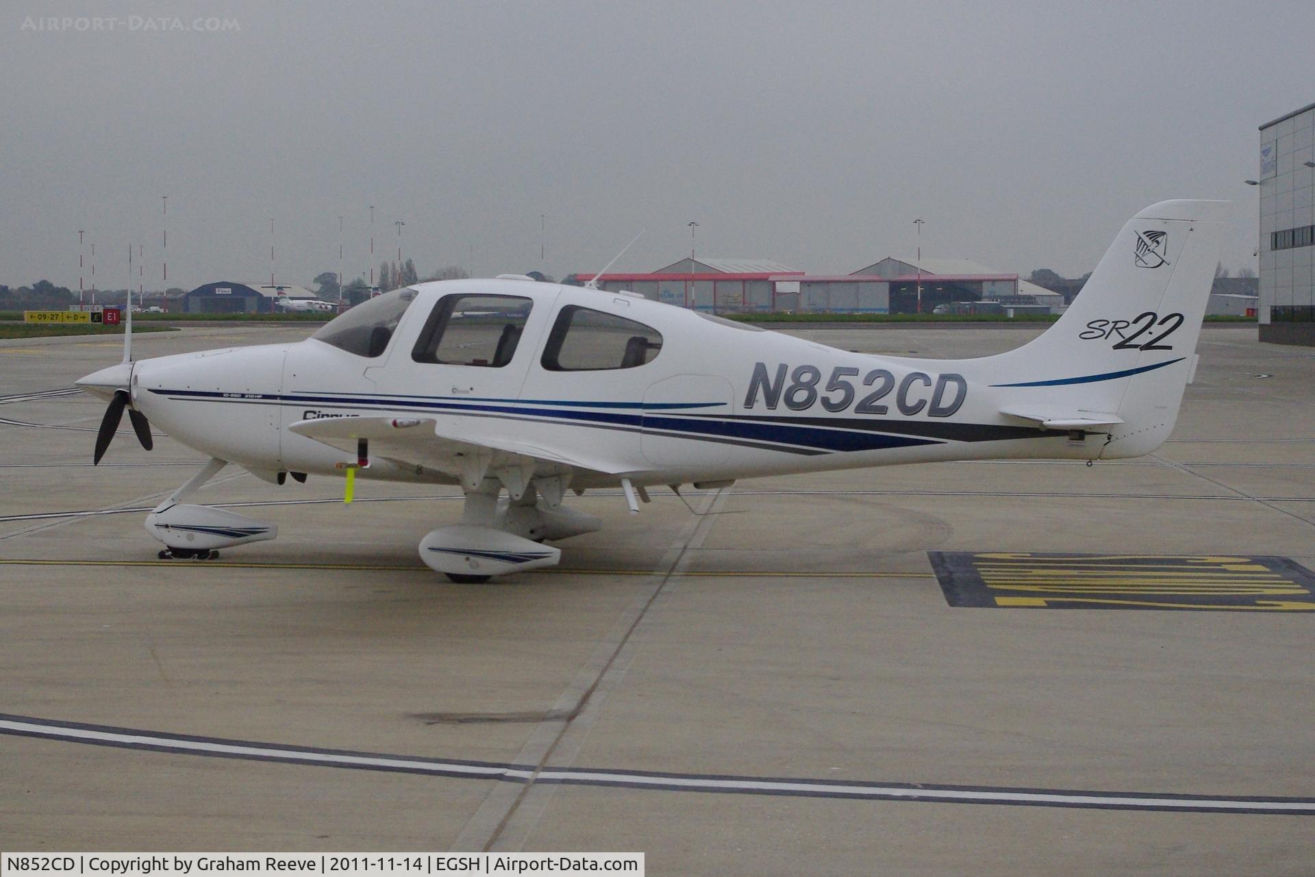 N852CD, 2002 Cirrus SR22 C/N 0219, Parked at Norwich.
