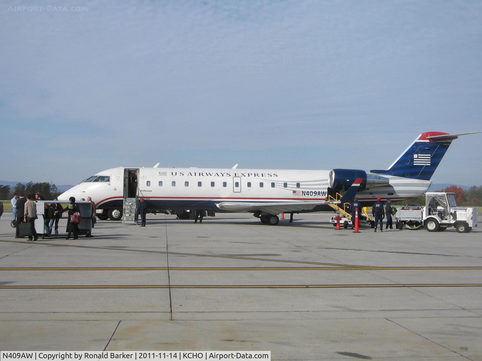 N409AW, 2000 Bombardier CRJ-200LR (CL-600-2B19) C/N 7447, CHO, VA