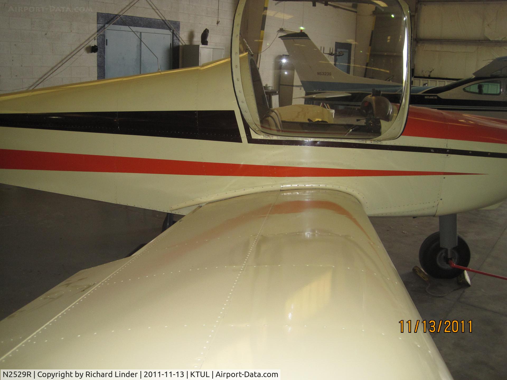 N2529R, 1982 Zenair Zenith CH-200 C/N 2-450, In the hangar