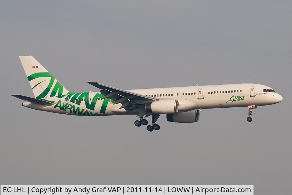 EC-LHL, 1990 Boeing 757-28A C/N 24544, Mint Airways 757-200