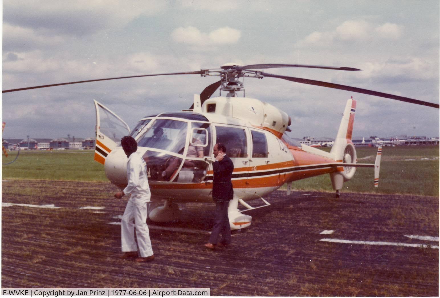 F-WVKE, Aerospatiale AS-365 Dauphin 2 C/N 004, This photo was taken shortly before a demonstration flight by Aerospatiale during the Paris Airshow in 197at Le Bourget airport.