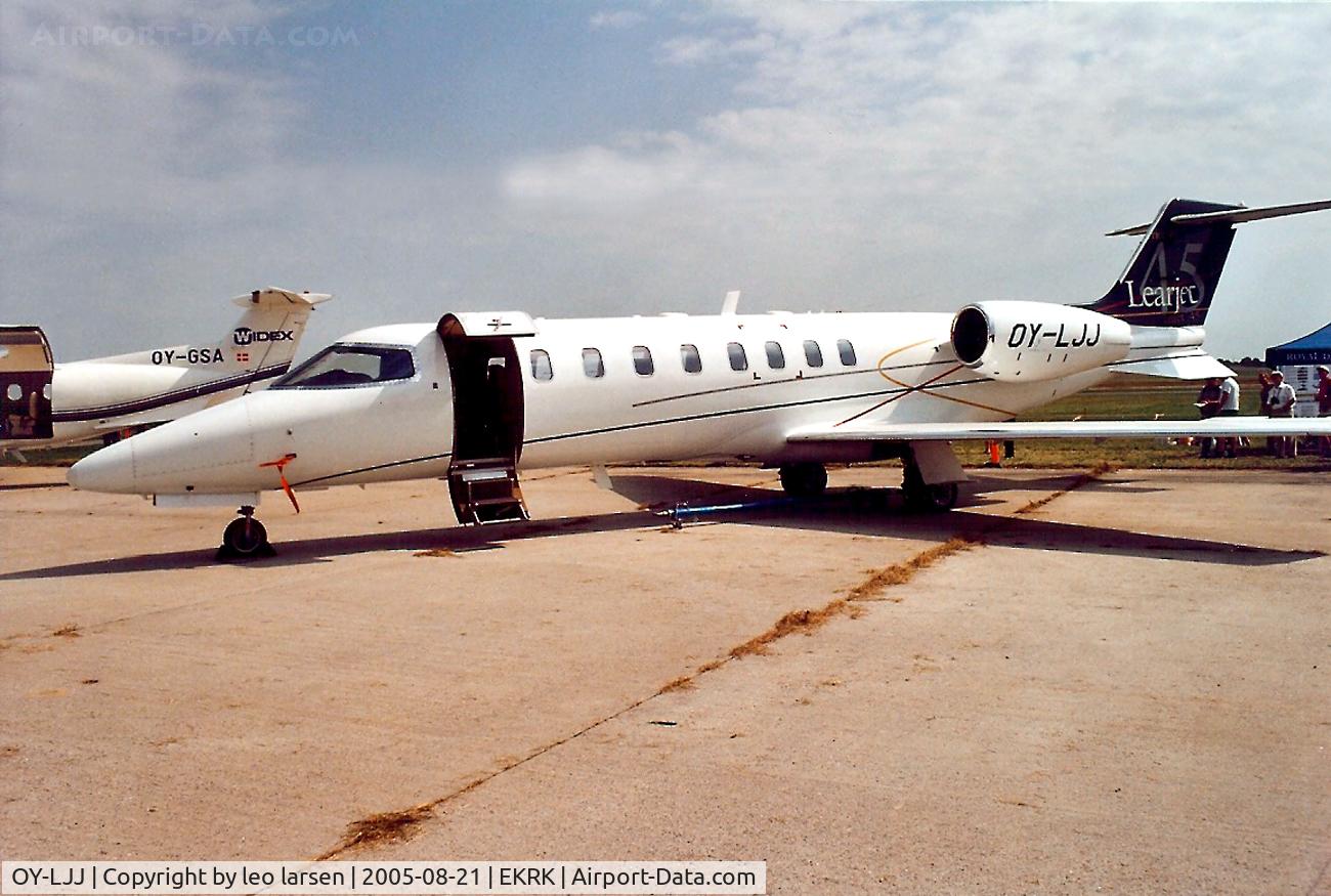 OY-LJJ, 2001 Learjet 45 C/N 45-116, Roskilde Air Show 21.8.05