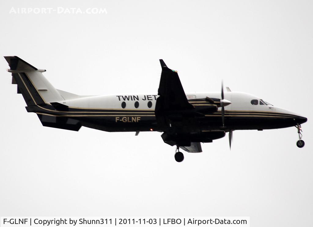 F-GLNF, 1993 Beech 1900D C/N UE-69, Landing rwy 14R