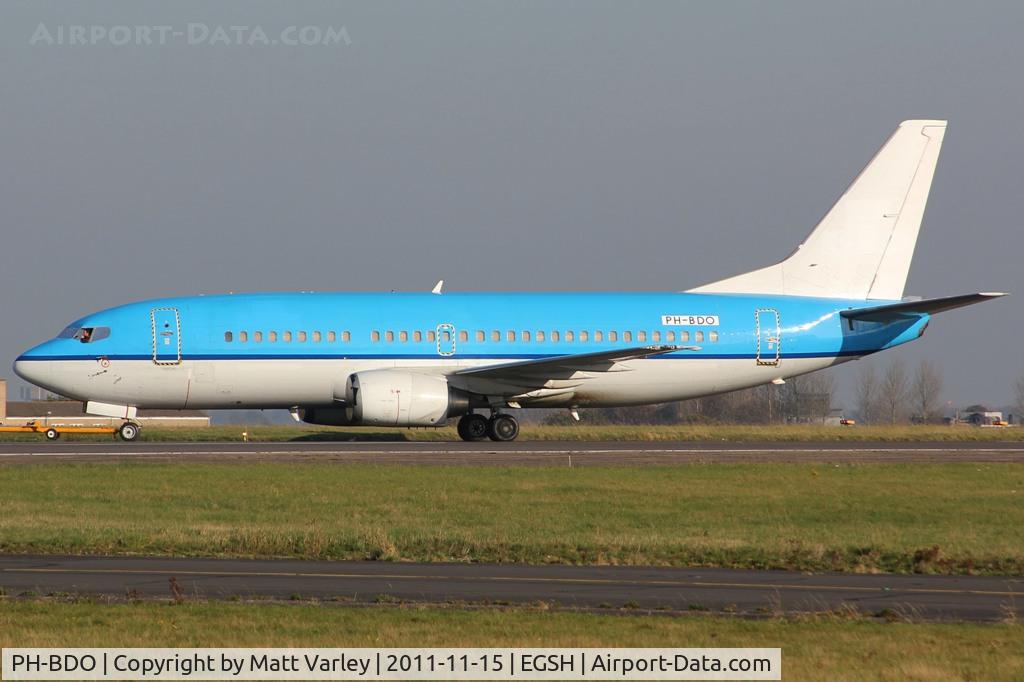 PH-BDO, 1988 Boeing 737-306 C/N 24262, Being towed to the north west storage area.