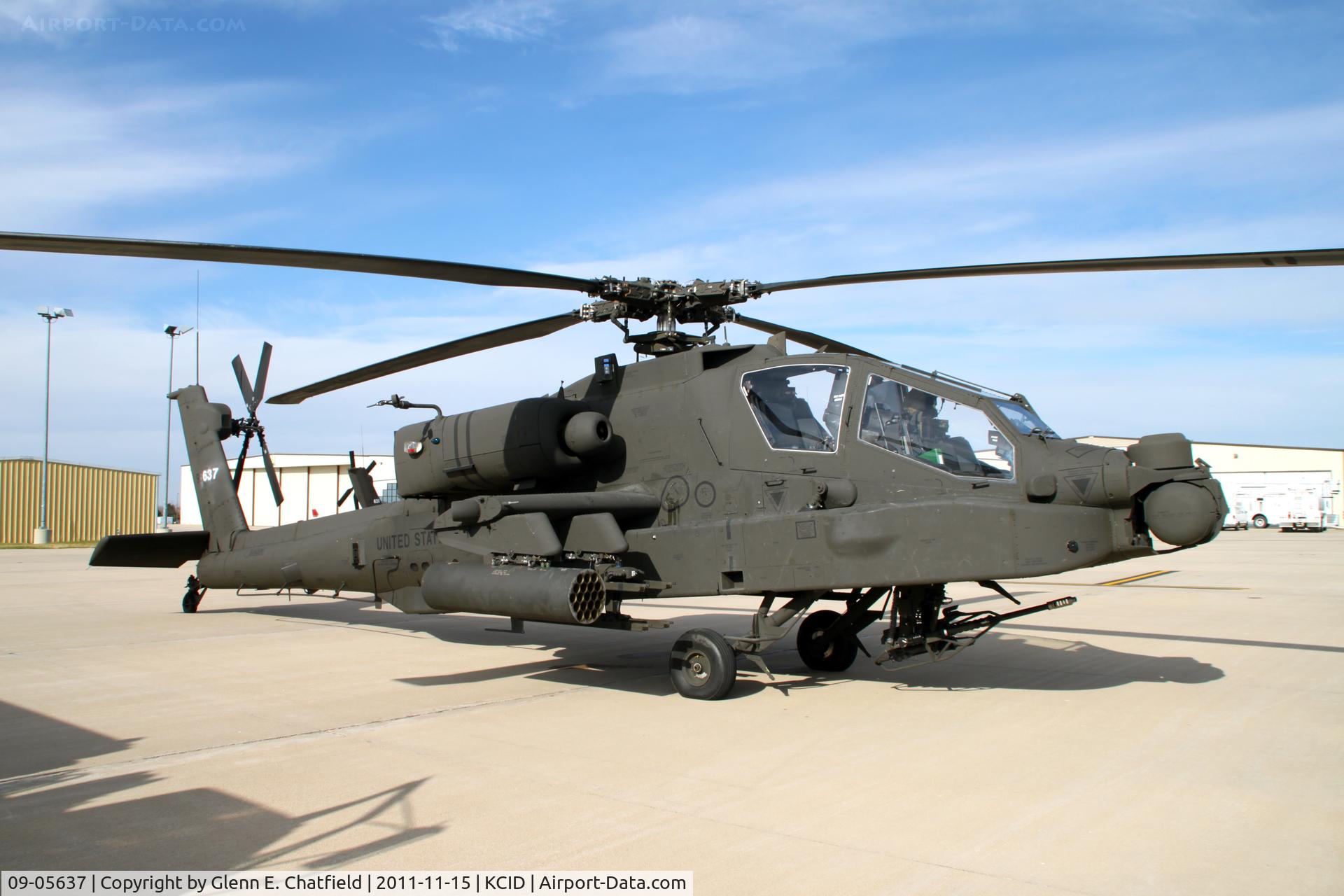 09-05637, 2011 Boeing AH-64D Apache C/N PVD637, Parked on the PS Air ramp.  Refueling stop on the way from Pennsylvania to Utah.