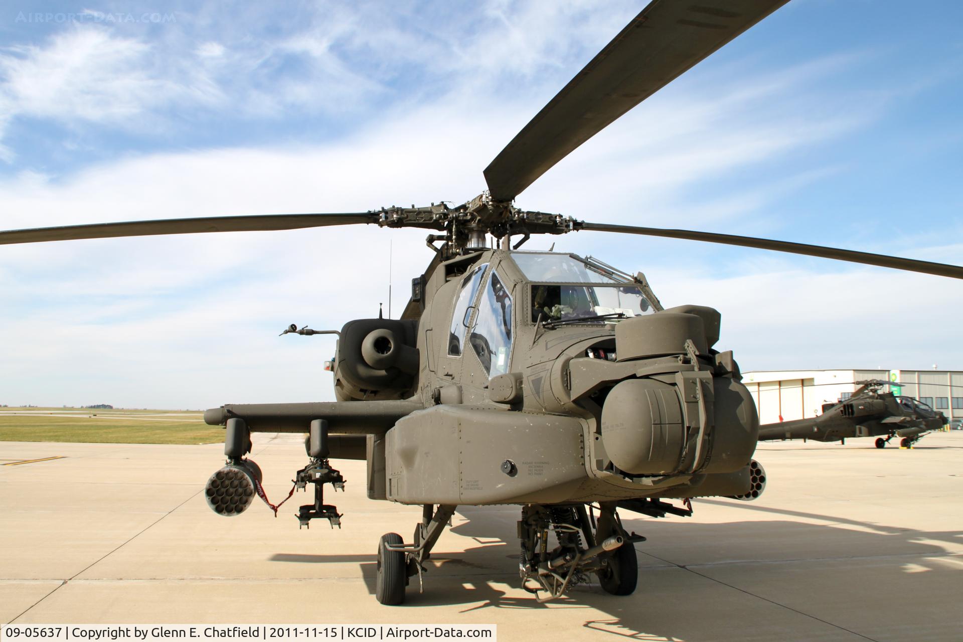 09-05637, 2011 Boeing AH-64D Apache C/N PVD637, Parked on the PS Air ramp.  Refueling stop on the way from Pennsylvania to Utah.