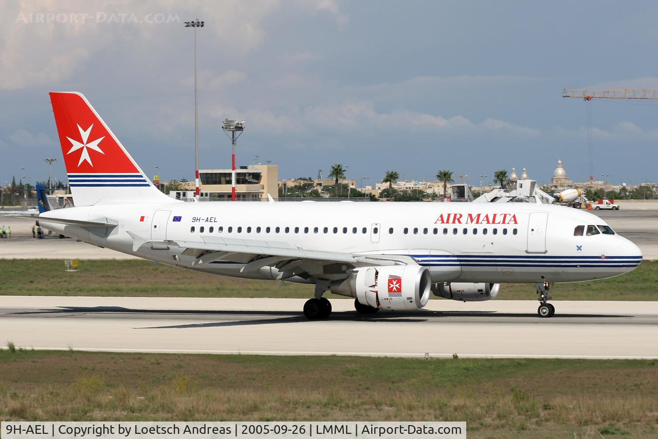 9H-AEL, 2004 Airbus A319-111 C/N 2332, thrust-reverser