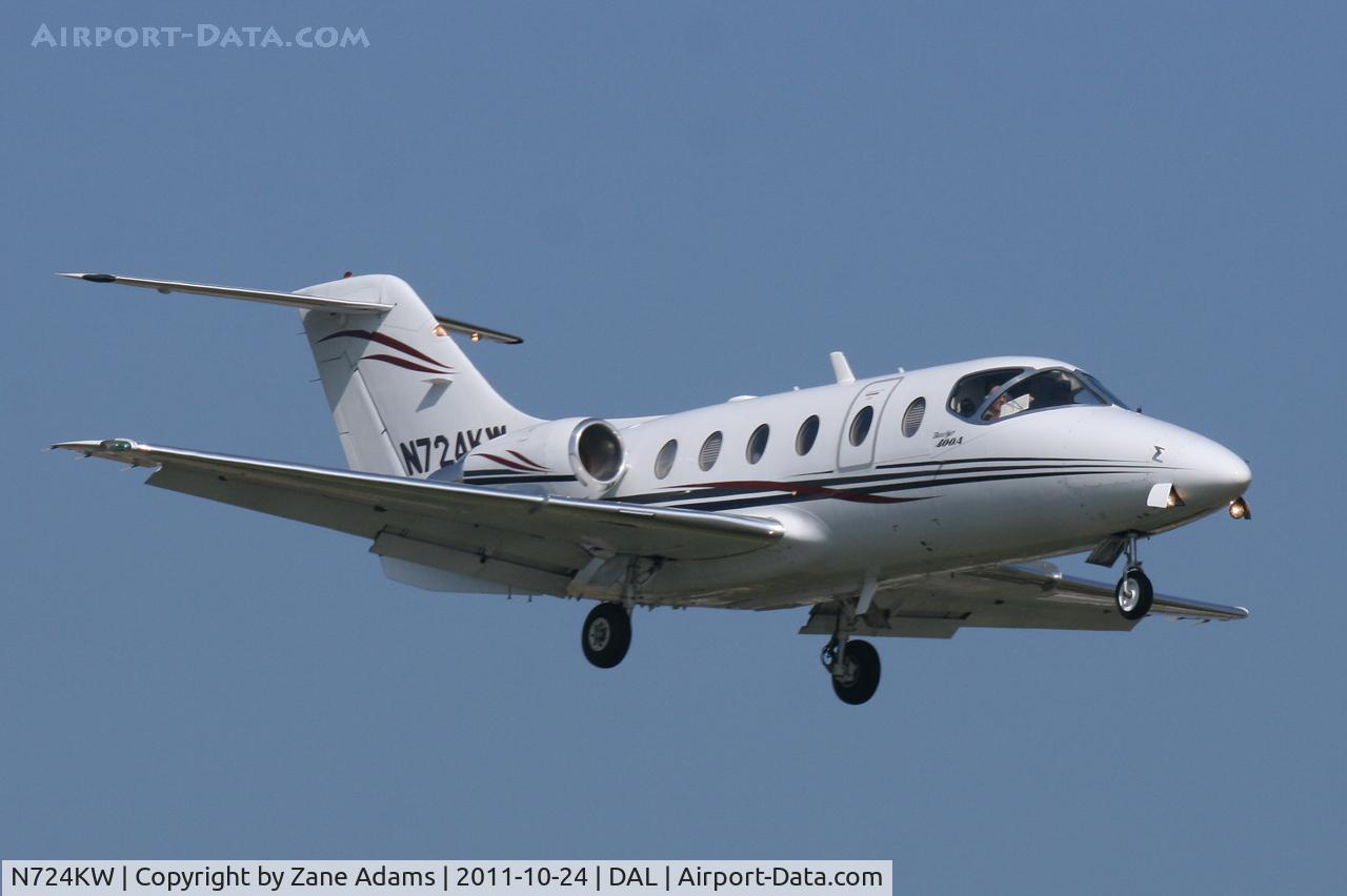 N724KW, 1999 Raytheon Aircraft Company 400A C/N RK-263, At Dallas Love Field