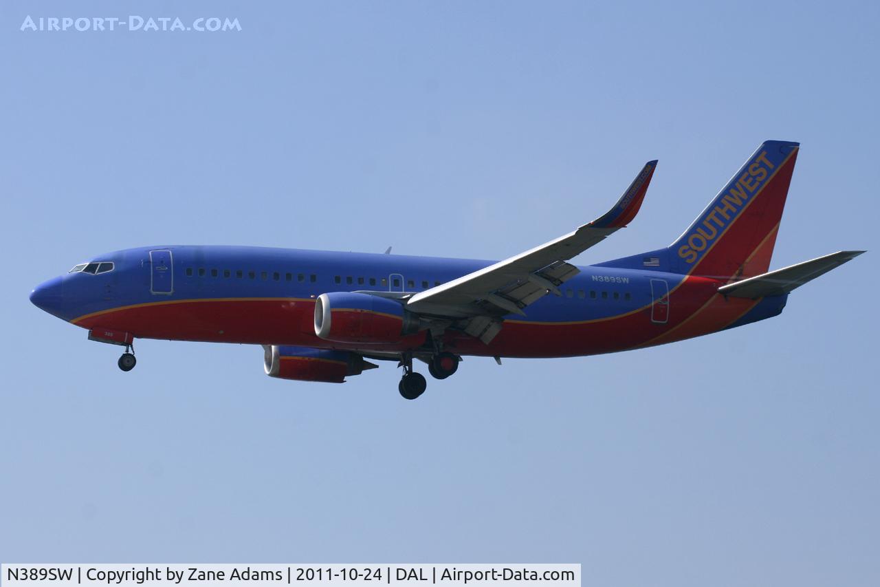 N389SW, 1994 Boeing 737-3H4 C/N 26592, At Dallas Love Field