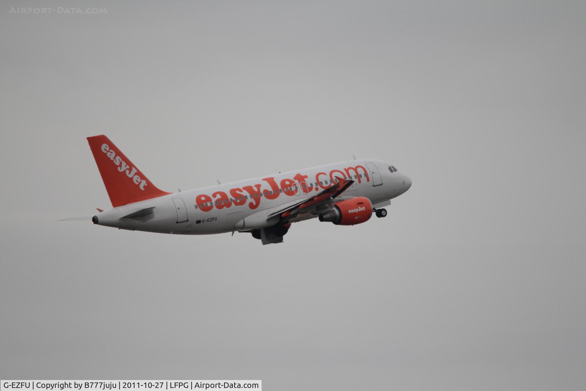 G-EZFU, 2010 Airbus A319-111 C/N 4313, on transit at CDG