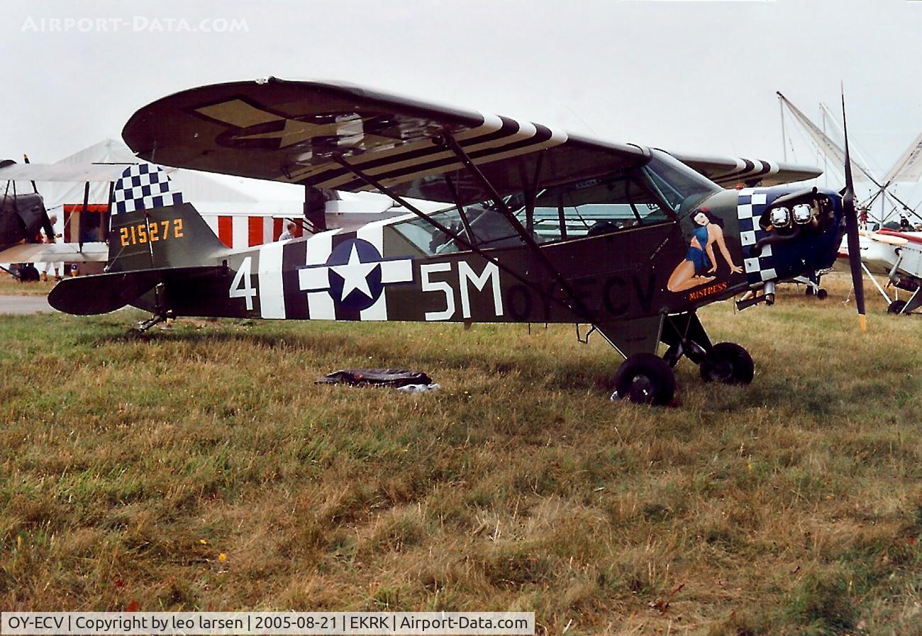 OY-ECV, 1942 Piper J3C-65 Cub Cub C/N 8391, Roskilde Air Show 21.8.05