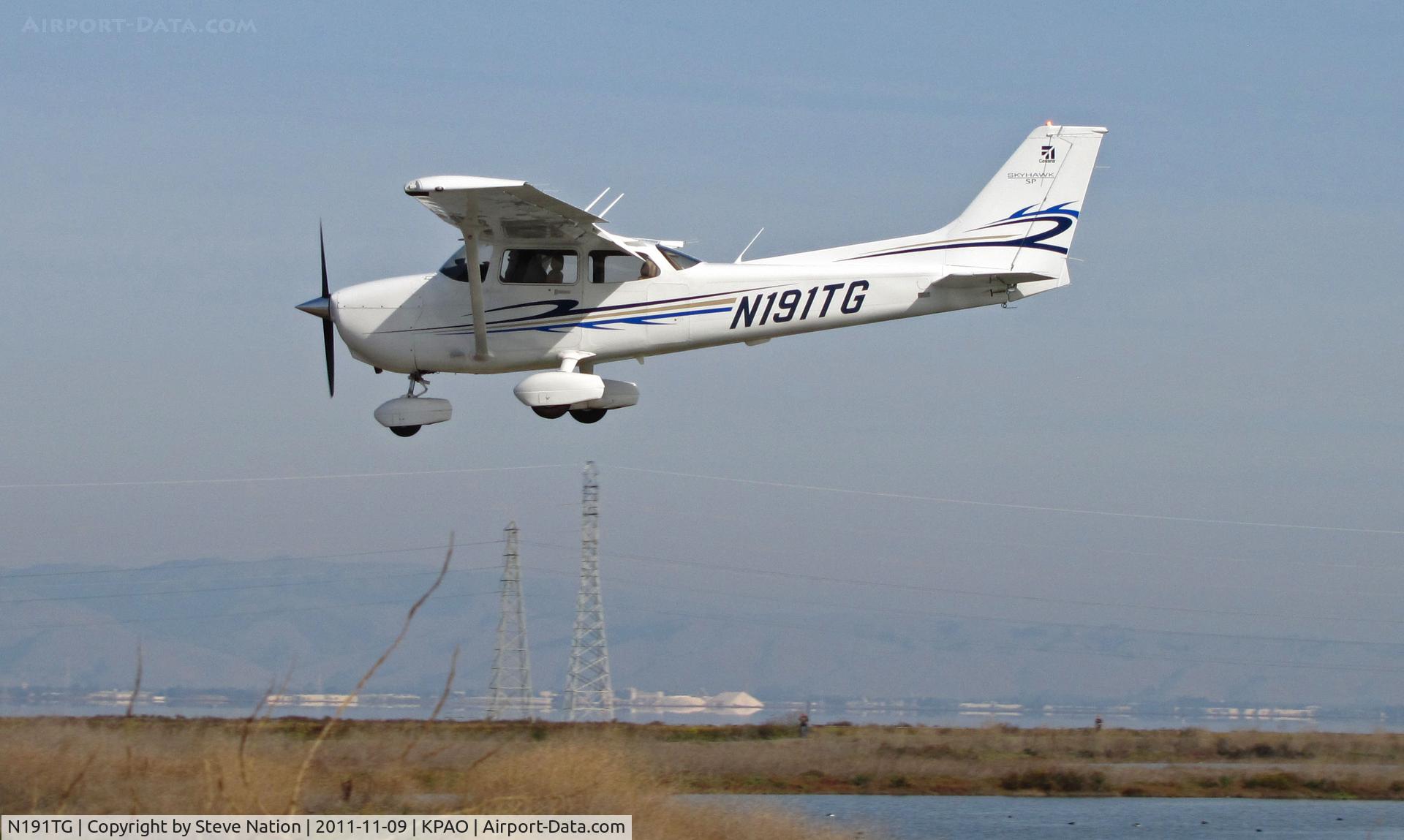 N191TG, Cessna 172S C/N 172S11097, Tango Golf Aerospace LLC (San Ramon, CA) 2011 Cessna 172S on approach to Palo Alto, CA