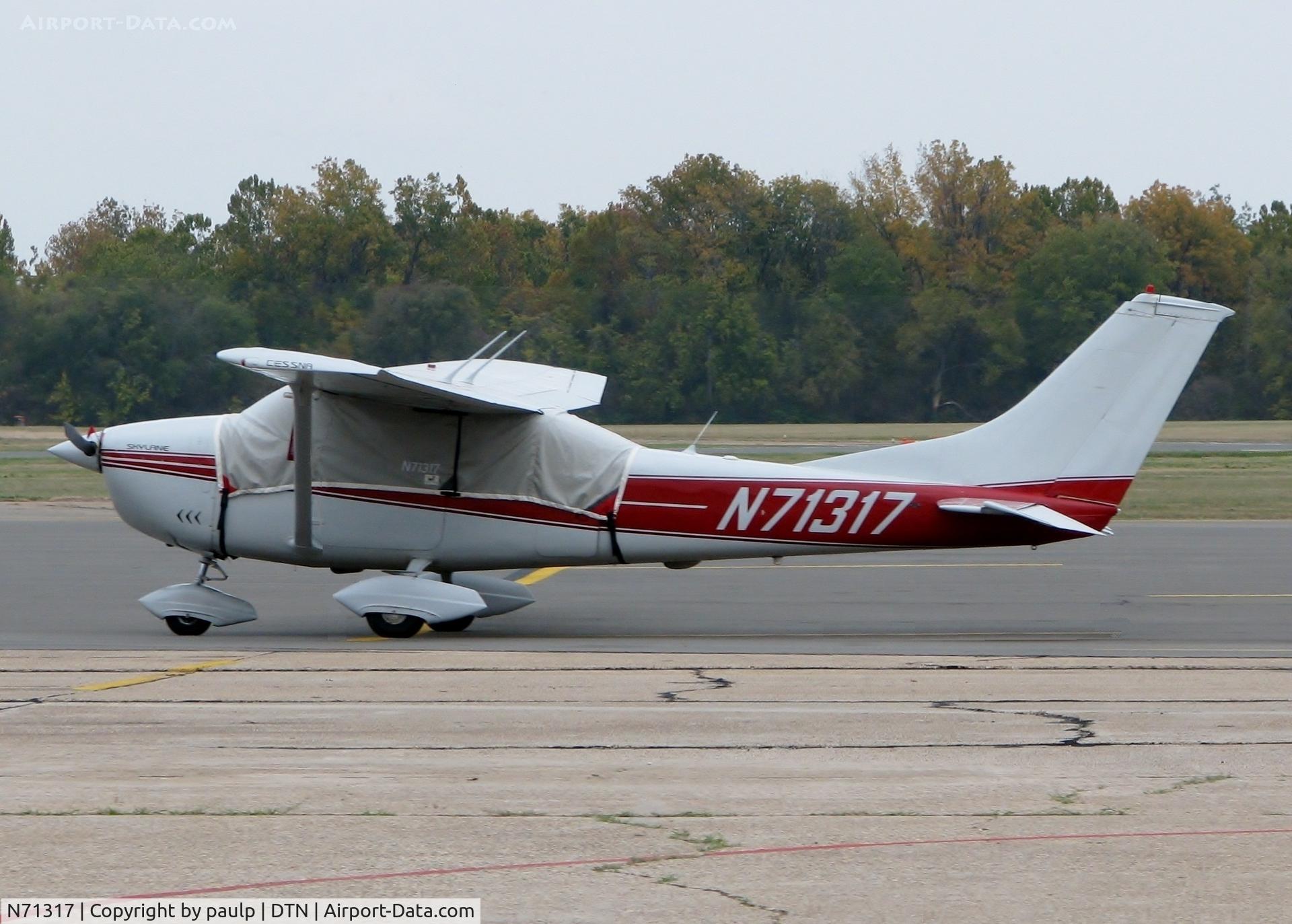 N71317, 1969 Cessna 182M Skylane C/N 18259575, At Downtown Shreveport.