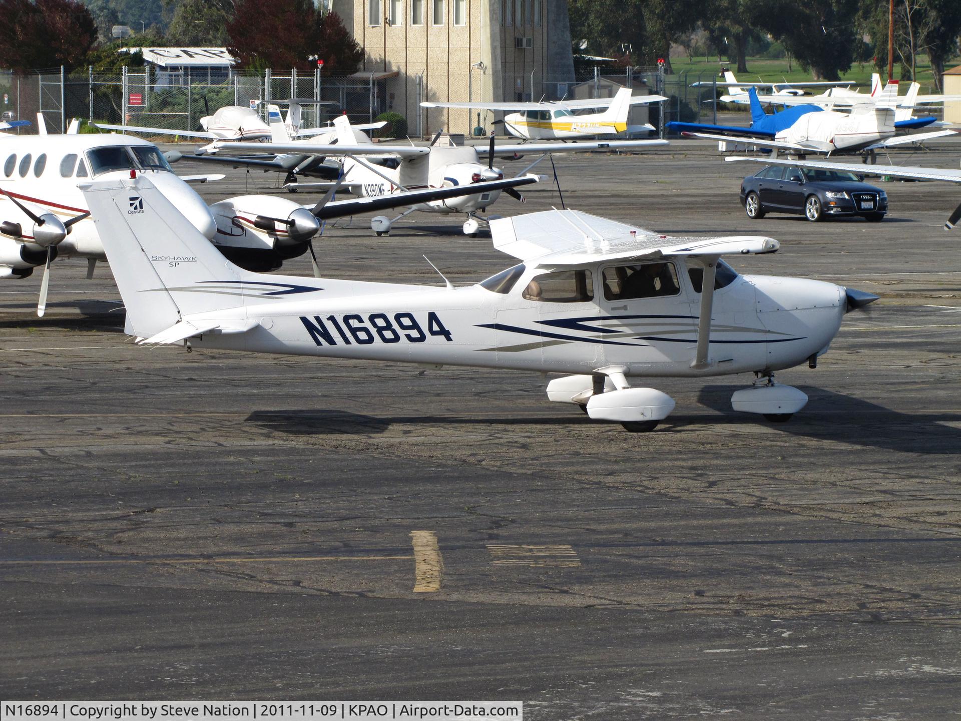 N16894, 2007 Cessna 172S C/N 172S10615, G Flux LLC (Sonoma, CA) 2002 Cessna 172S running-up engine at Palo Alto, CA