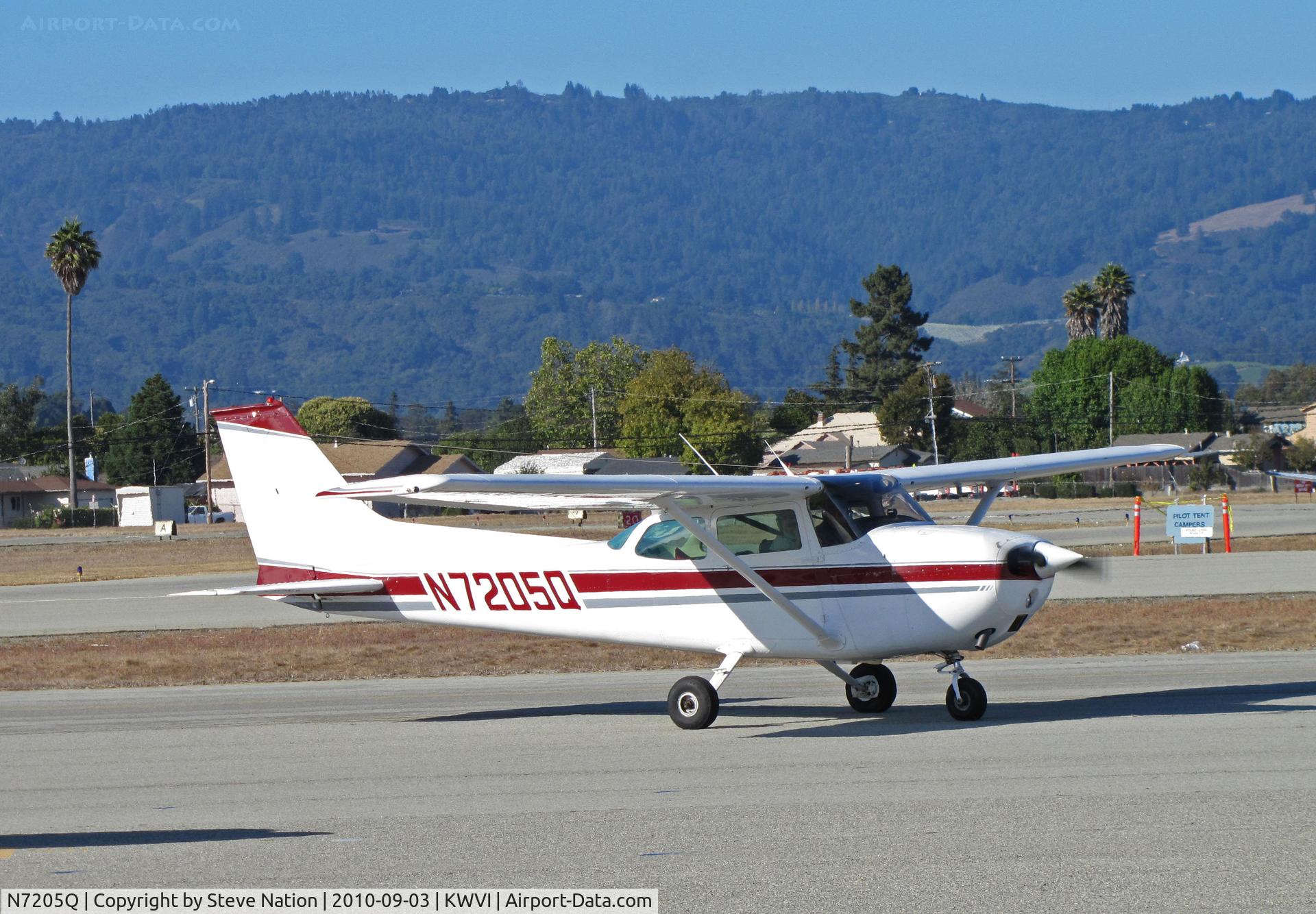 N7205Q, 1972 Cessna 172L C/N 17260505, 1972 Cessna 172L taxying @ Watsonville, CA Fly-In