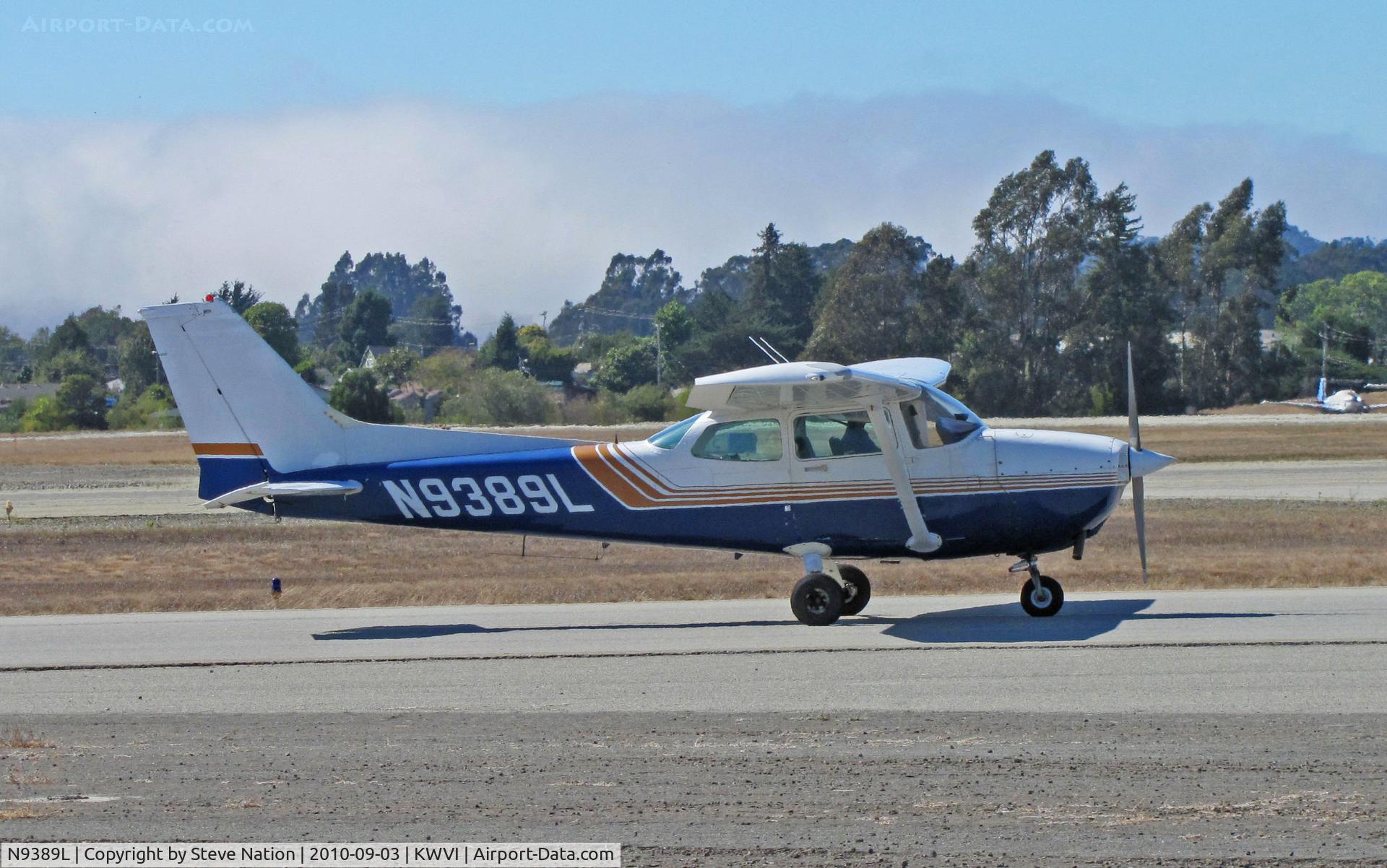 N9389L, 1986 Cessna 172P C/N 17276549, 1986 Cessna 172P taxying @ Watsonville Fly-In