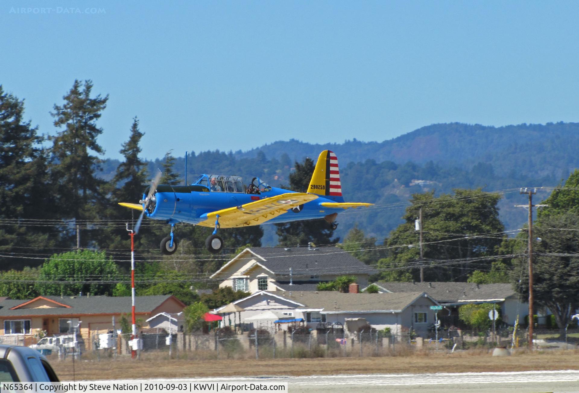 N65364, 1945 Convair BT-15 C/N 791216, Convair BT-15 (according to FAA register) painted as USAAC Vultee BT-13B 42-90259  on approach @ Watsonville, CA Fly-In