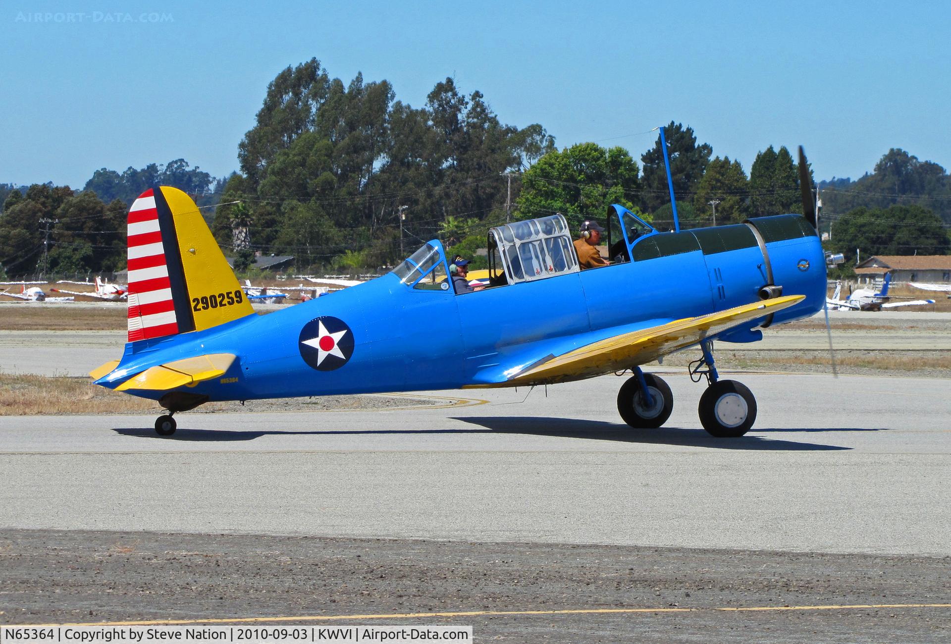 N65364, 1945 Convair BT-15 C/N 791216, Convair BT-15 (according to FAA register) painted as USAAC Vultee BT-13B 42-90259 and taxying @ Watsonville, CA Fly-In