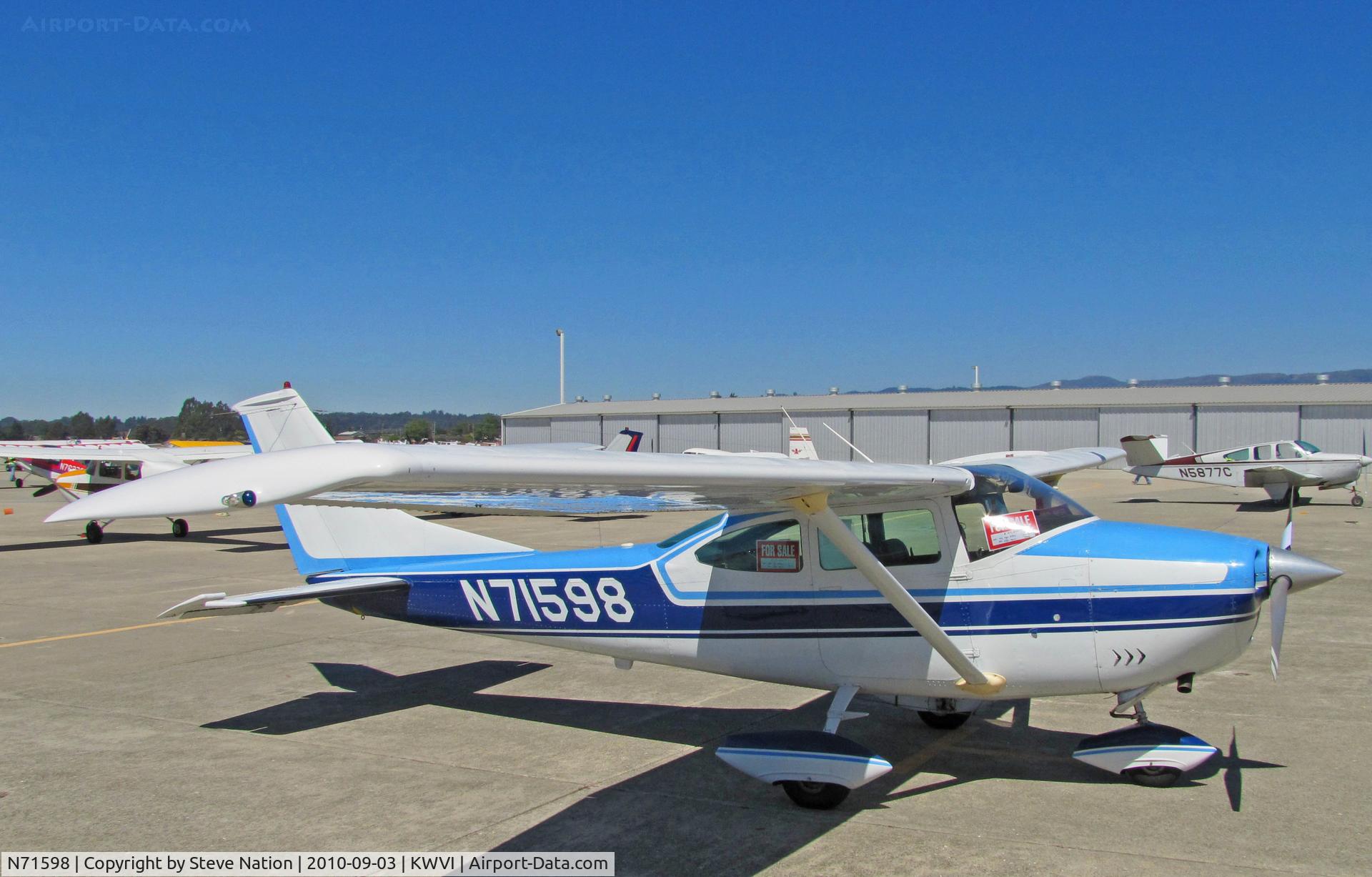 N71598, 1969 Cessna 182M Skylane C/N 18259681, Locally-based 1969 Cessna 182M @ Watsonville, CA Fly-In