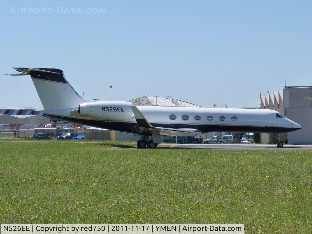 N526EE, 1997 Gulfstream Aerospace G-V C/N 519, Parked at Essendon. Ernie Els is in town for the Presidents Cup
