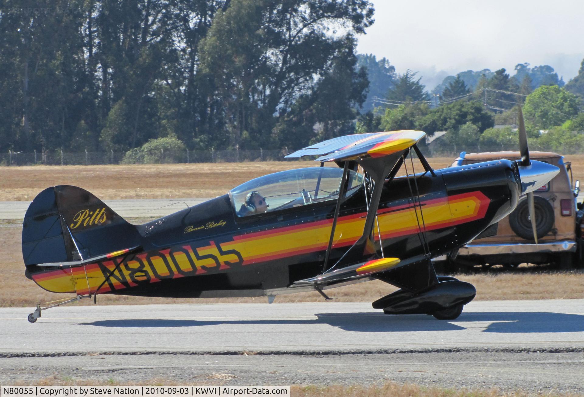 N80055, 1976 Aerotek PITTS S-2A Special C/N 2117, 1976 Aerotek Pitts S-2A taxiing @ Watsonville Fly-In