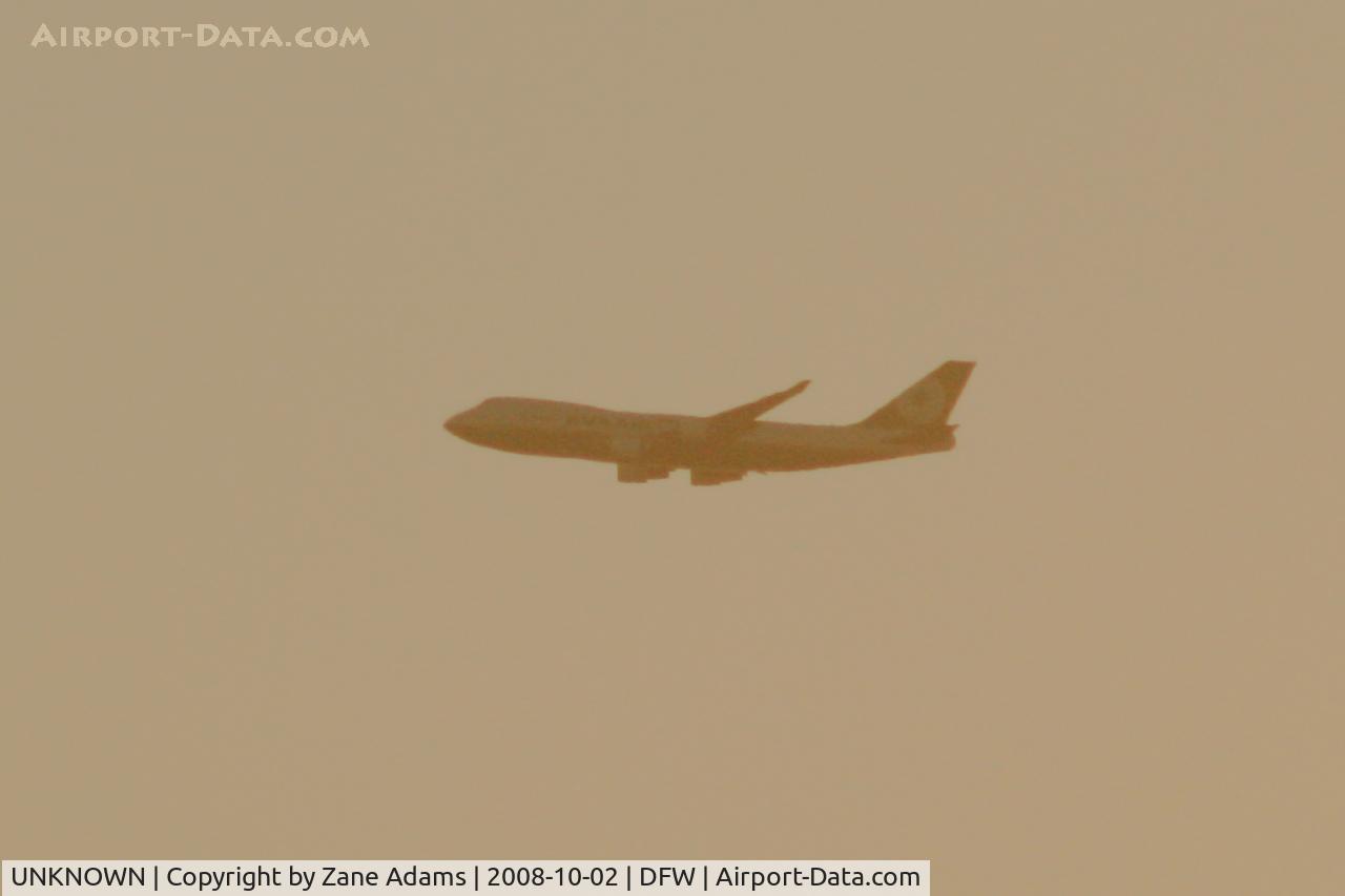 UNKNOWN, Boeing 747 C/N Unknown, 747 on early morning approach to DFW (Shot from my back yard)