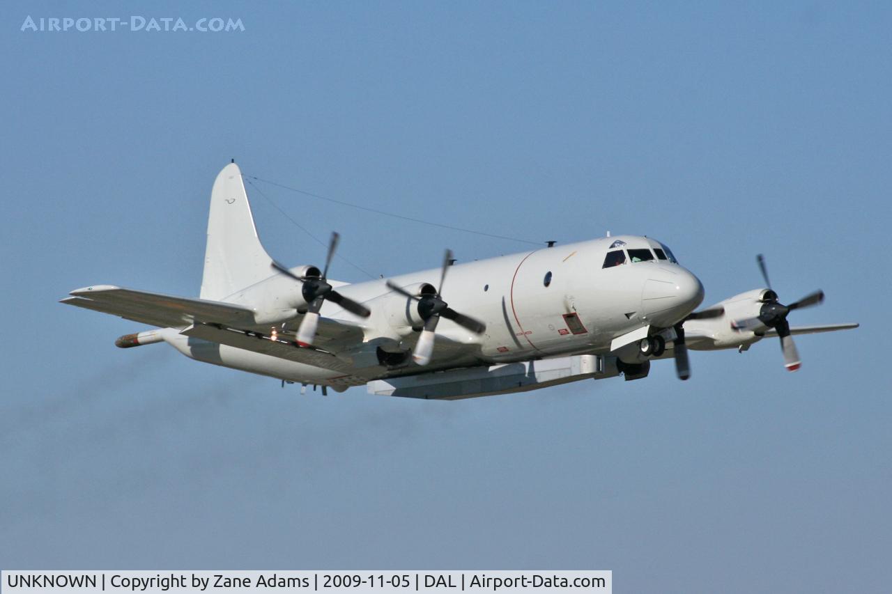UNKNOWN, Lockheed P-3 Orion C/N unknown, Unmarked P-3 departing Dallas Love Field.