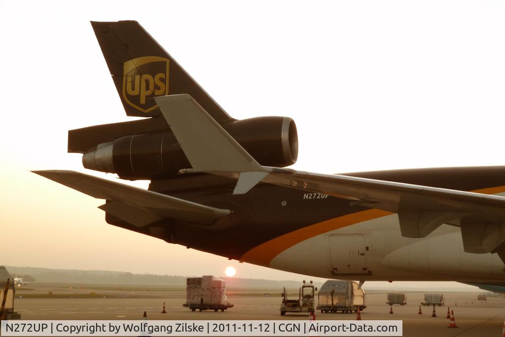 N272UP, 1993 McDonnell Douglas MD-11 C/N 48571, Sunrise @CGN with MD11 tail
