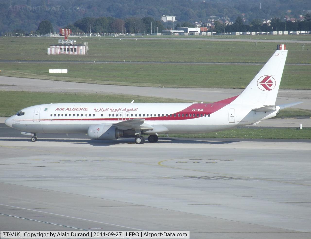 7T-VJK, 2000 Boeing 737-8D6 C/N 30203, L/N 640