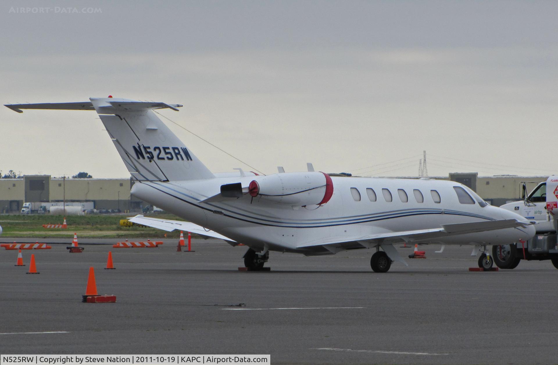 N525RW, 2002 Cessna 525A CitationJet CJ2 C/N 525A0060, EWarren Manufacturing Ic (Birmingham., AL) 2002 Cessna 525A at Napa, CA