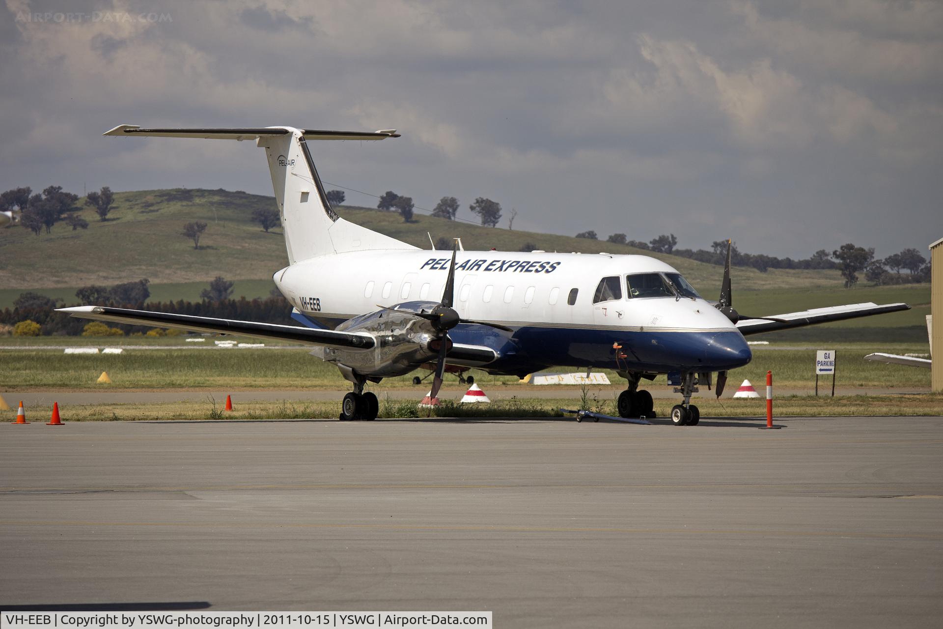 VH-EEB, 1989 Embraer EMB-120ER Brasilia C/N 120.117, Pel-Air, VH-EEB, Embraer EMB-120ER Brasilia at Wagga Wagga Airport.