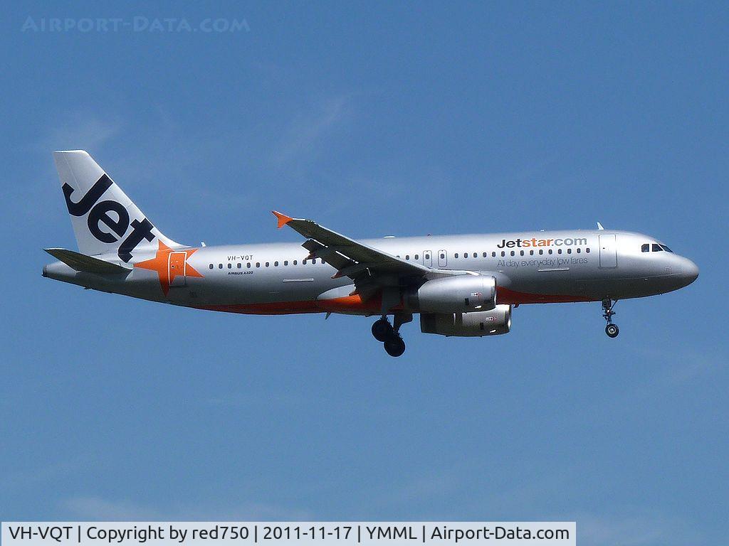 VH-VQT, 2005 Airbus A320-232 C/N 2475, Victor Quebec Tango approaching rwy 34 at MEL