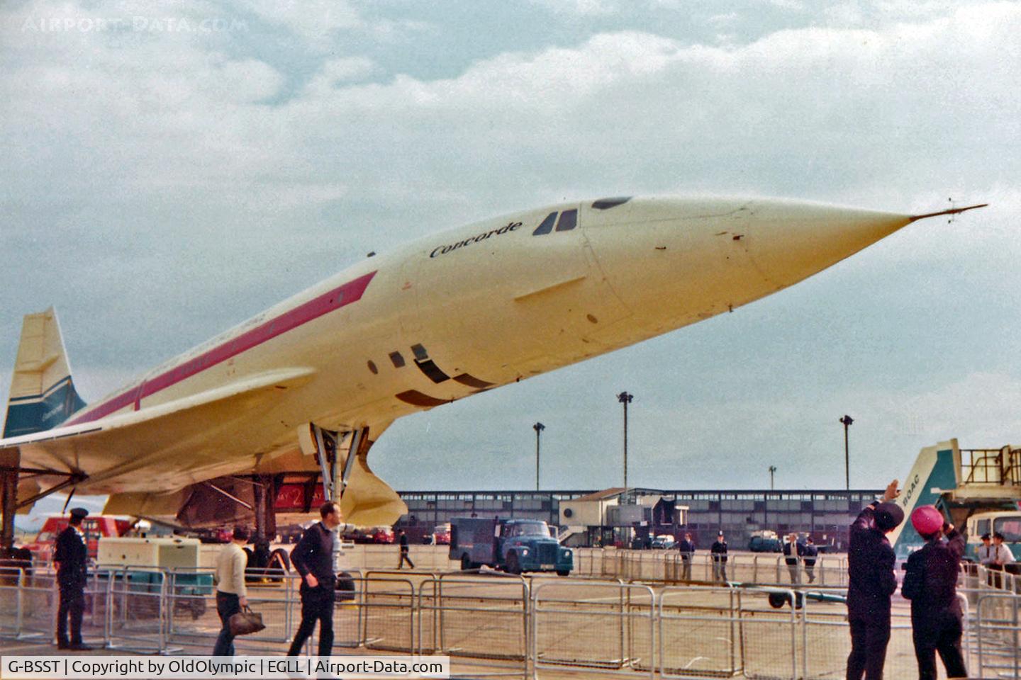 G-BSST, 1966 Aerospatiale-BAC Concorde Prototype C/N 002/13520, Promotional visit to Heathrow 1971